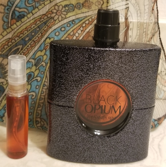 YVES SAINT LAURENT BLACK OPIUM (read description)
